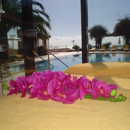 מלון Ocean Gardens פונשל
